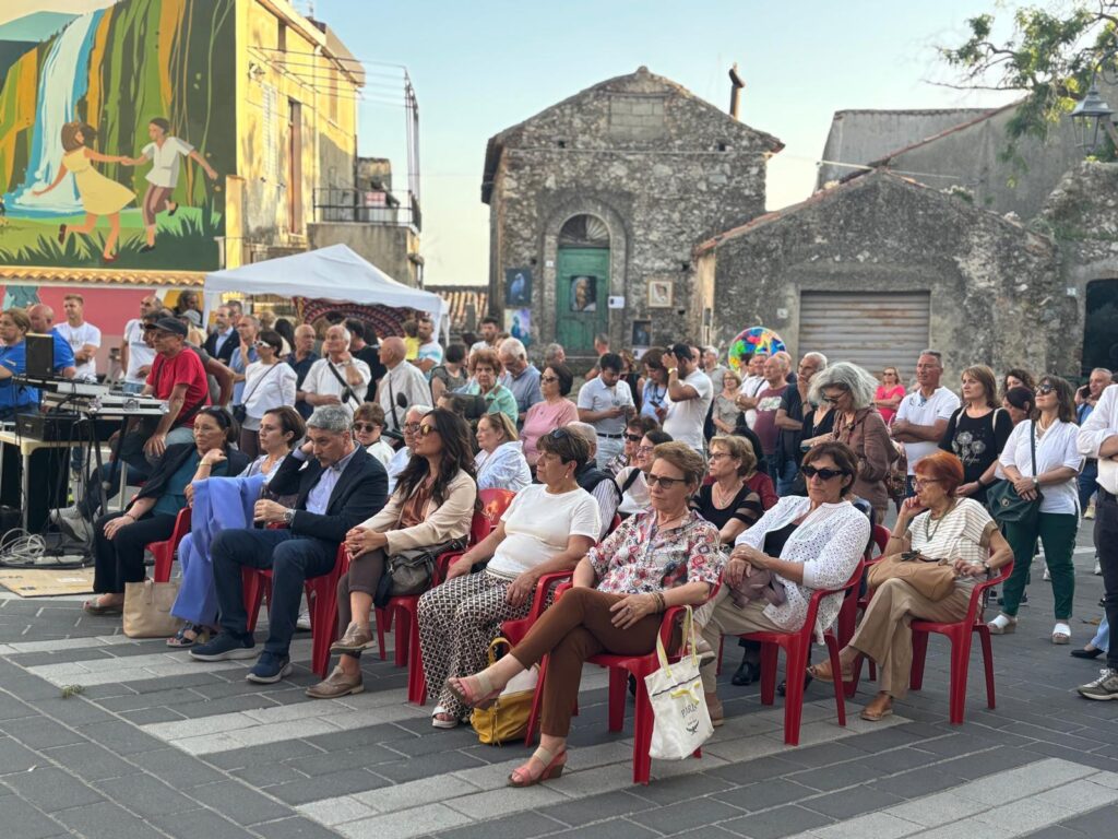 Zagarise celebra l'arte e la legalità in un trionfo di bellezza e socializzazione al Festival "100 Passi" 5 WhatsApp Image 2025 06 10 at 18.57.35