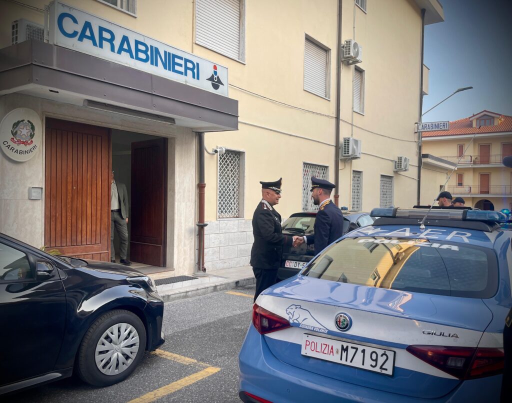 La Polizia di Stato fa visita al Comando Provinciale dei Carabinieri di Vibo Valentia in segno di vicinanza 4 WhatsApp Image 2025 06 12 at 21.28.32