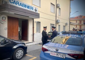 La Polizia di Stato fa visita al Comando Provinciale dei Carabinieri di Vibo Valentia in segno di vicinanza