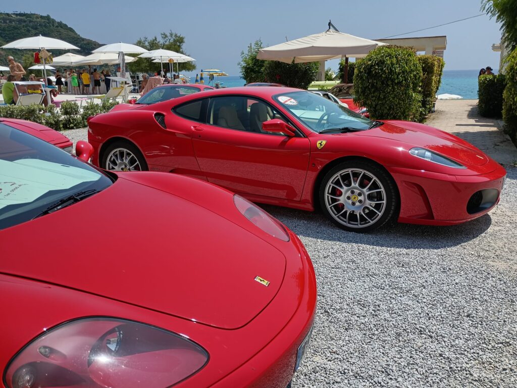 Le mitiche Ferrari nello scenario incantato di Capo Vaticano (VIDEO) 3 WhatsApp Image 2025 06 14 at 14.28.49