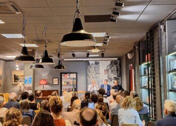 “La Parola delle Pietre” incanta Roma: grande successo e firmacopie da record presso Il Re dei Librai di via Somalia