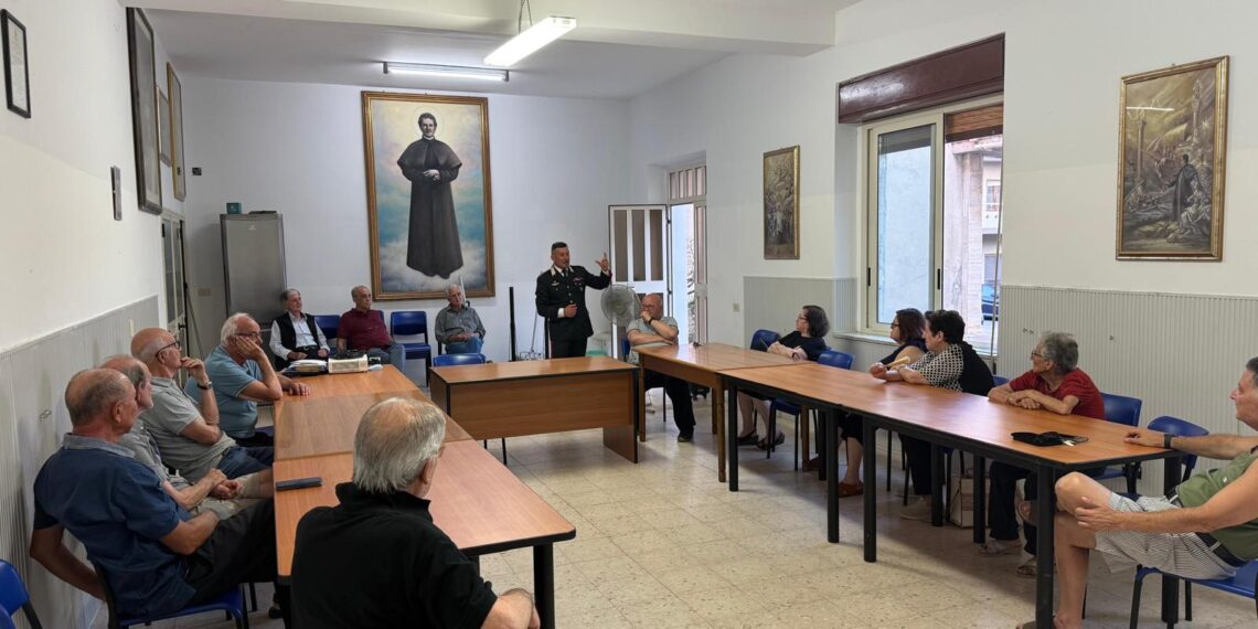 I Carabinieri di Bova Marina incontrano gli anziani della parrocchia Don Bosco per prevenire le truffe 1 I Carabinieri di Bova Marina incontrano gli anziani della parrocchia Don Bosco per prevenire le truffe