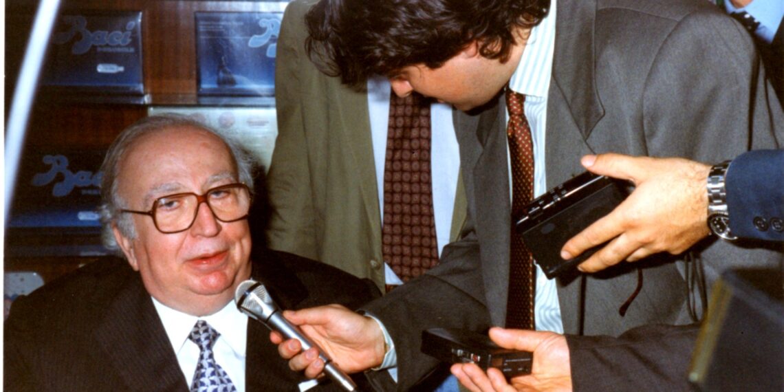 Cento anni fa la nascita di Giovanni Spadolini. Il ricordo di quella memorabile giornata a Vibo Valentia 1 Cento anni fa la nascita di Giovanni Spadolini. Il ricordo di quella memorabile giornata a Vibo Valentia