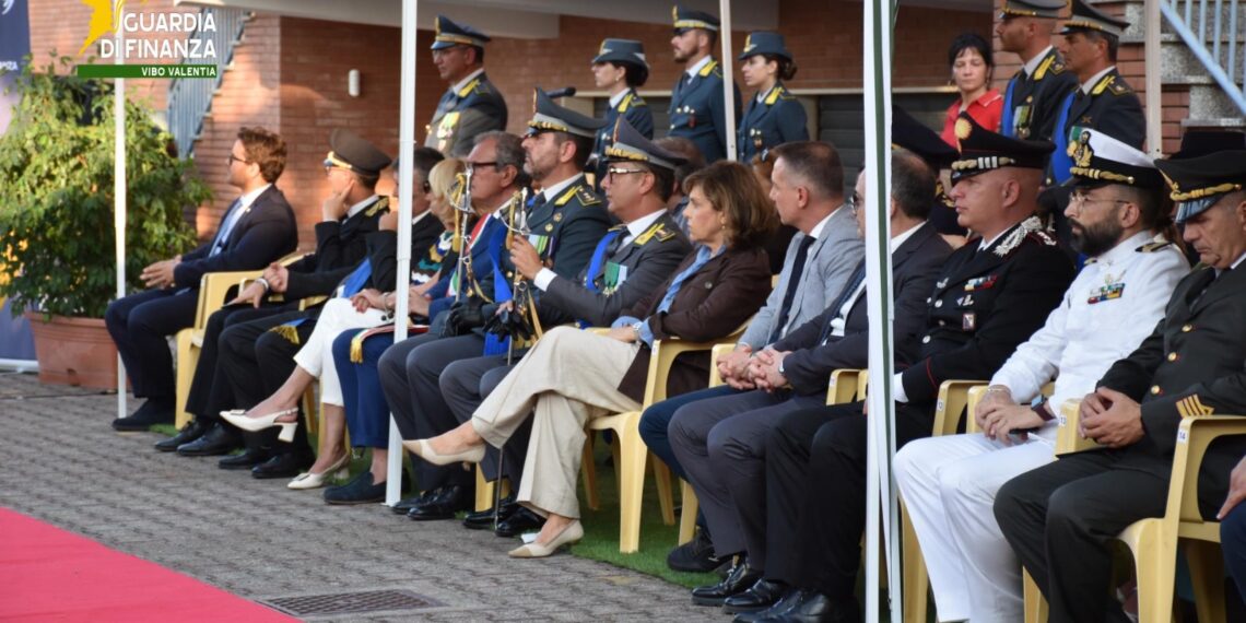 Celebrato anche a Vibo Valentia il 251° anniversario della Guardia di Finanza (VIDEO)