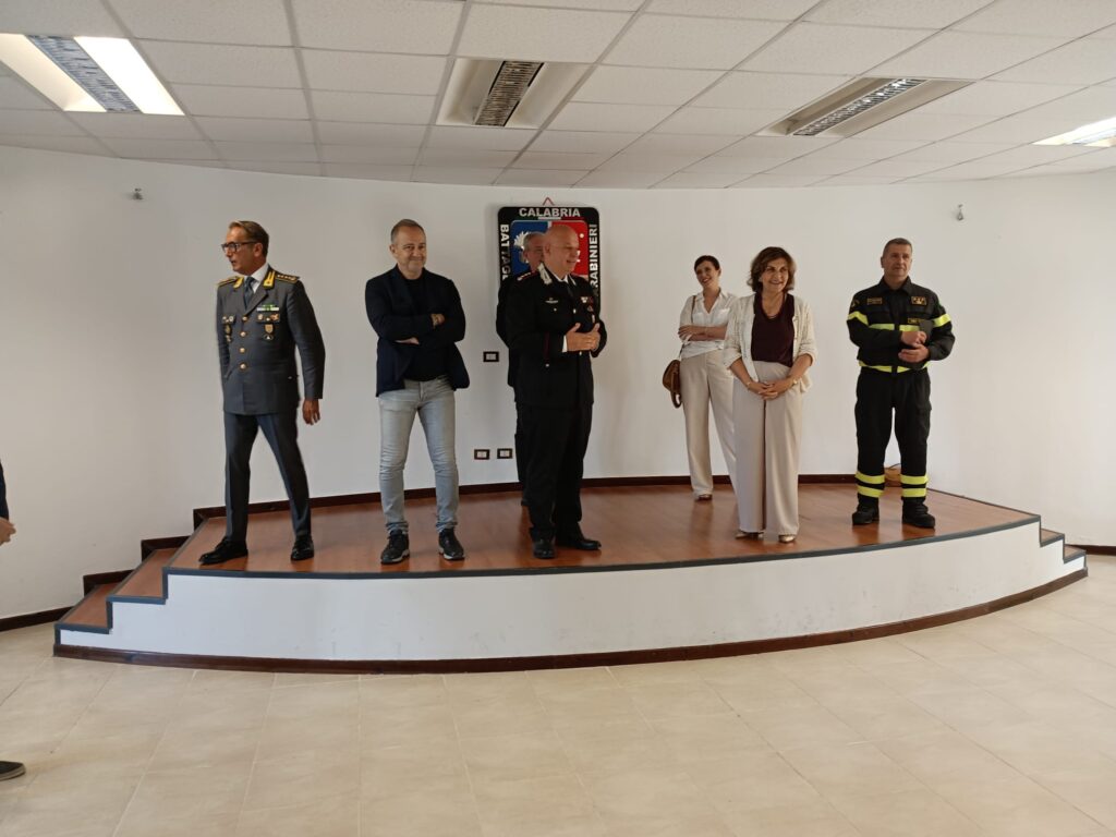 Il saluto del colonnello Luca Toti che lascia il comando provinciale dell'Arma chiamato ad un prestigioso incarico (VIDEO) 8 WhatsApp Image 2025 06 26 at 12.42.02 1 1