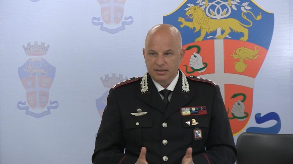 Il saluto del colonnello Luca Toti che lascia il comando provinciale dell'Arma chiamato ad un prestigioso incarico (VIDEO) 7 WhatsApp Image 2025 06 28 at 18.53.56 1