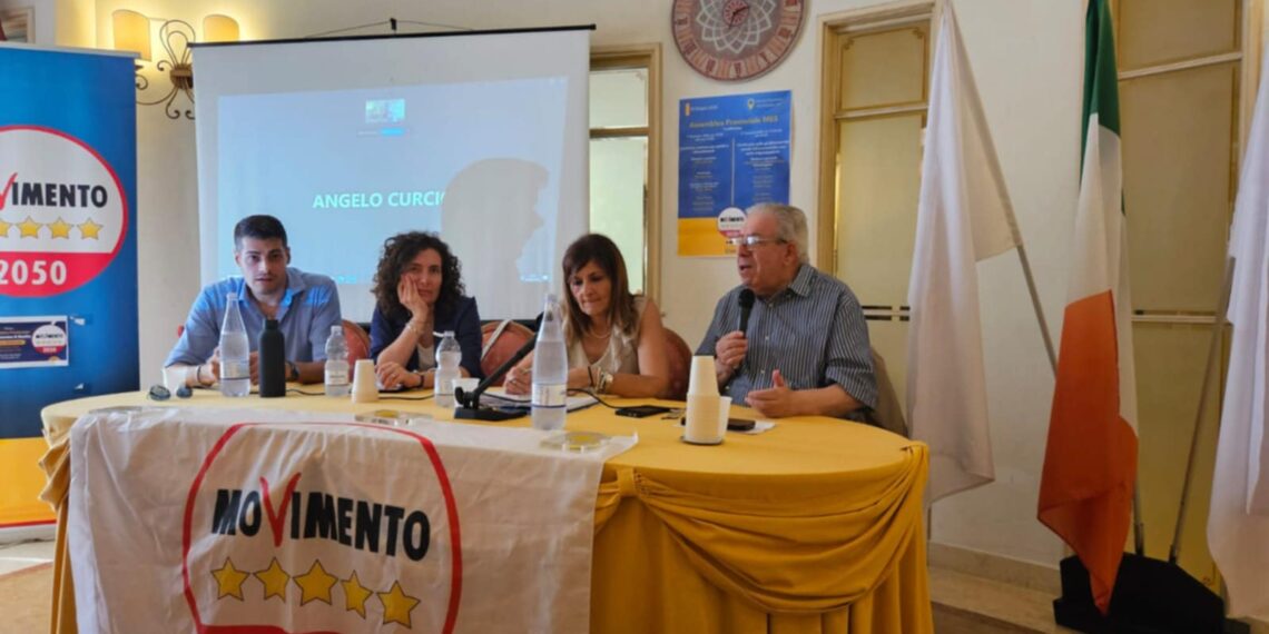 Il Movimento 5 stelle del Vibonese pronto a candidarsi alla guida dell'assemblea regionale 1 Il Movimento 5 stelle del Vibonese pronto a candidarsi alla guida dell’assemblea regionale