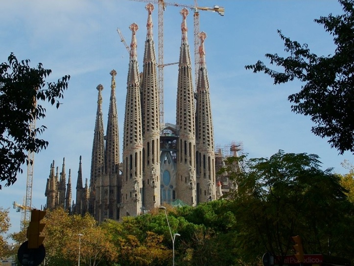 Barcellona: di casa in casa, una passeggiata modernista sulle orme di Gaudí 7 barcellona 3