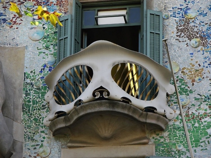 Barcellona: di casa in casa, una passeggiata modernista sulle orme di Gaudí 6 barcellona 4