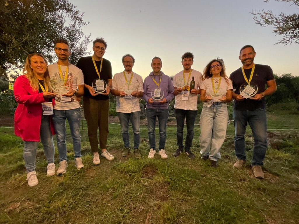 Coldiretti Calabria al Villaggio Contadino di Udine: eccellenze, innovazione e lavoro 2 da sx Tavella Gullo Folino Grisolia Muraca Vincenzo e Rita Pisano