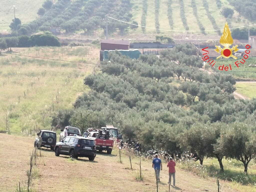 Un trattore si ribalta e il conducente rimane incastrato sotto 3 generico giugno 2025 559934