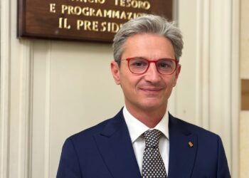 Le reazioni positive alla riconferma di Mangialavori alla Presidenza della Commissione Bilancio della Camera 2 Commissione Bilancio della Camera, l’on. Giuseppe Mangialavori confermato alla presidenza