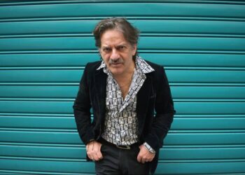 Peppe Voltarelli, l’anteprima del docufilm “Che verso fa il pesce spada?” al Biografilm Festival