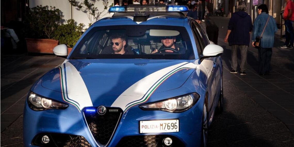 I controlli interforze nel Vibonese durante i fine settimana danno sempre risultati positivi 1 Emesso foglio di via per tre anni nei confronti di un truffatore