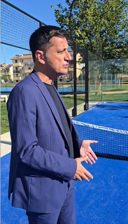 Vibo Valentia, l'assessore allo Sport si affida ad un videosocial: "non si gioca a pallone in un campo di padel" 5 soriano padel