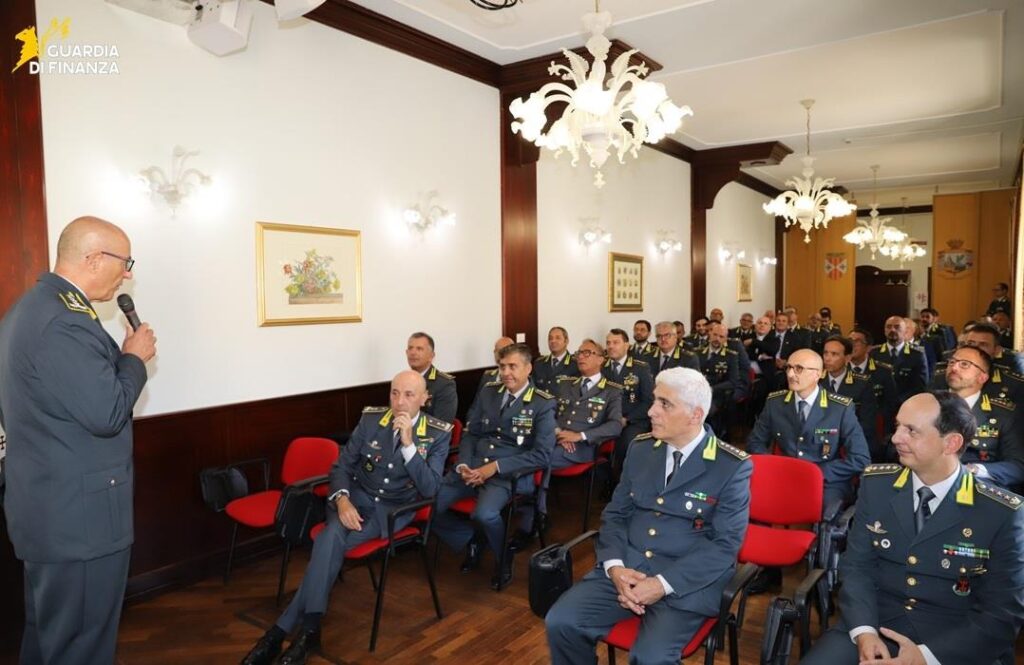 Visita del comandante interregionale dell’Italia sud-occidentale della Guardia di Finanza al Comando Regionale Calabria 3 17072025 011627 FOTO 2