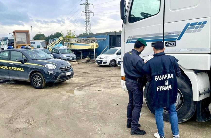 Sequestrati dalla Guardia di Finanza 16 automezzi pesanti nei confronti di una società lametina