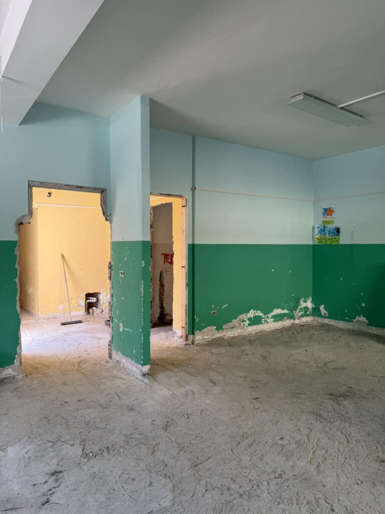 Jonadi, avviati i lavori per la nuova mensa scolastica e la riqualificazione dei servizi nella scuola primaria di Nao 2 511198776 711619141617749 6146452998236512987 n