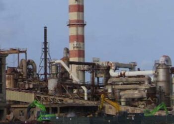 Nell’Italia del sud che respira veleno: il SIN di Crotone tra reticenze, resistenze, rifiuti pericolosi e una rinascita mai nata