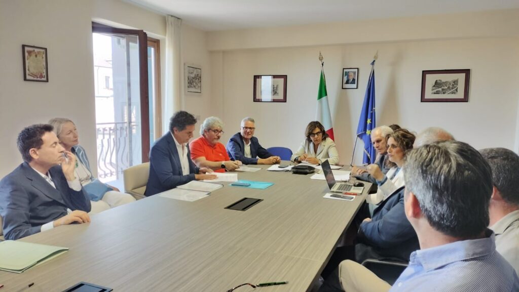 Nasce la Sezione Territoriale della Rete del Lavoro Agricolo di Qualità a Vibo Valentia 2 WhatsApp Image 2025 07 09 at 16.43.00 1
