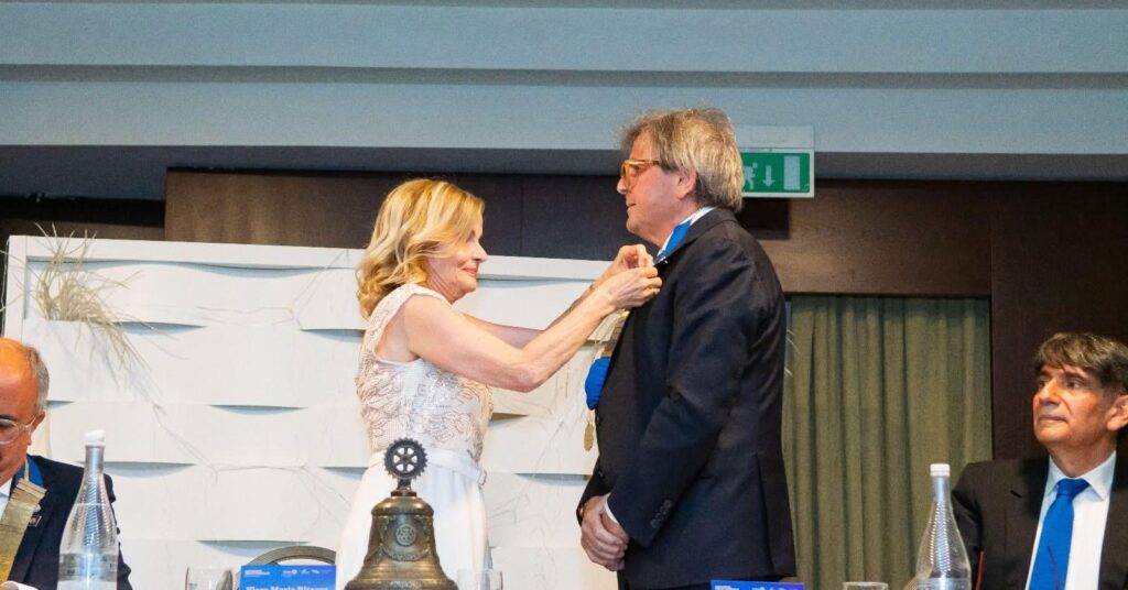 Passaggio delle consegne al Rotary Club di Rende 8 WhatsApp Image 2025 07 14 at 11.25.30