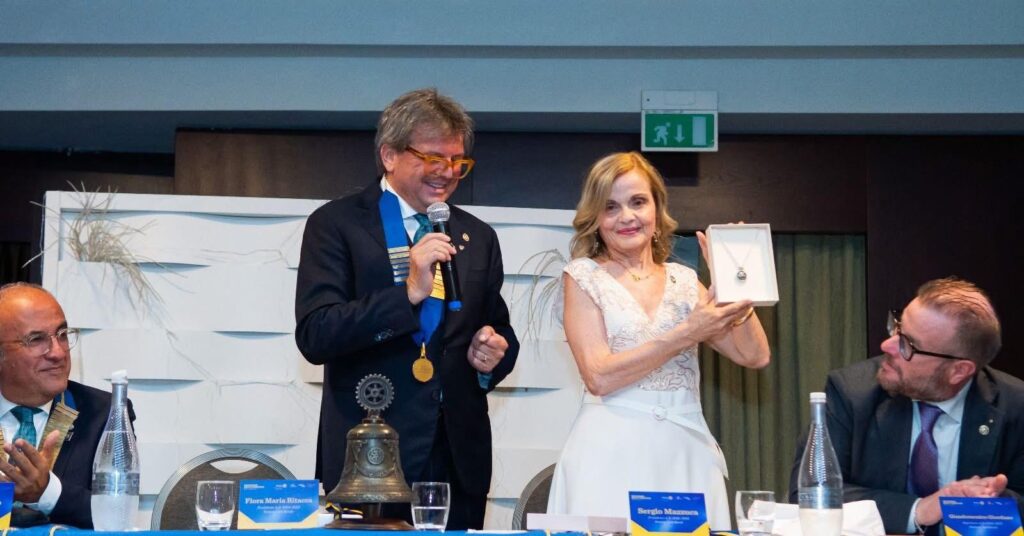 Passaggio delle consegne al Rotary Club di Rende 5 WhatsApp Image 2025 07 14 at 11.25.38