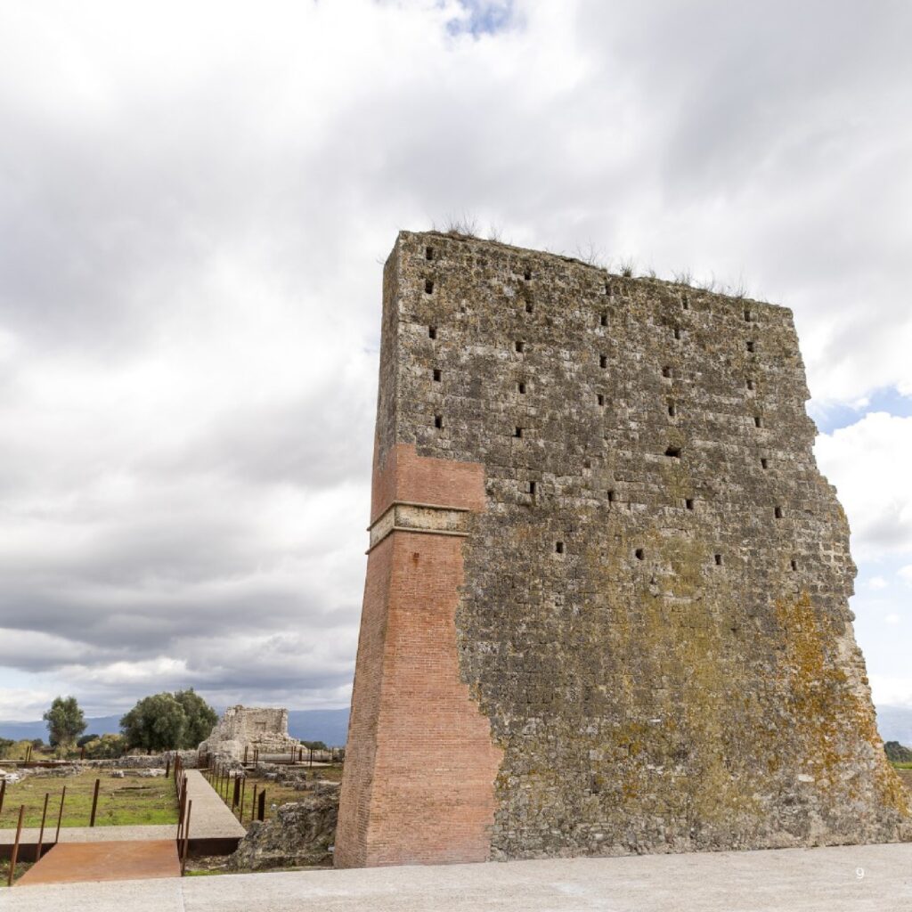 Riaprono le porte del Parco Archeologico di Mileto, il primo parco medievale della Calabria scrigno dei tesori normanni 4 WhatsApp Image 2025 07 20 at 13.17.34