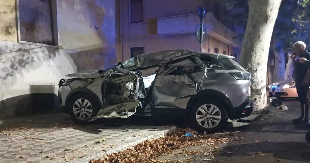 Grave il conducente dell’auto che è finita contro un muro a Reggio Calabria