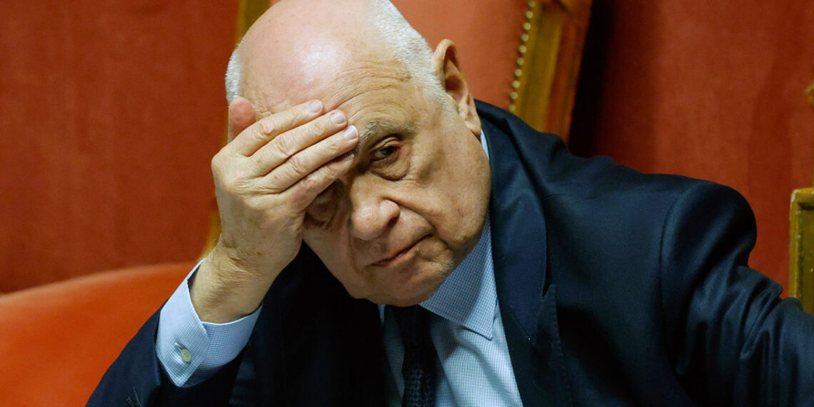 Il diritto di cambiare idea: un lusso per pochi? Il caso Nordio e l’ipocrisia degli integralisti della coerenza 1 Il diritto di cambiare idea: un lusso per pochi? Il caso Nordio e l’ipocrisia degli integralisti della coerenza