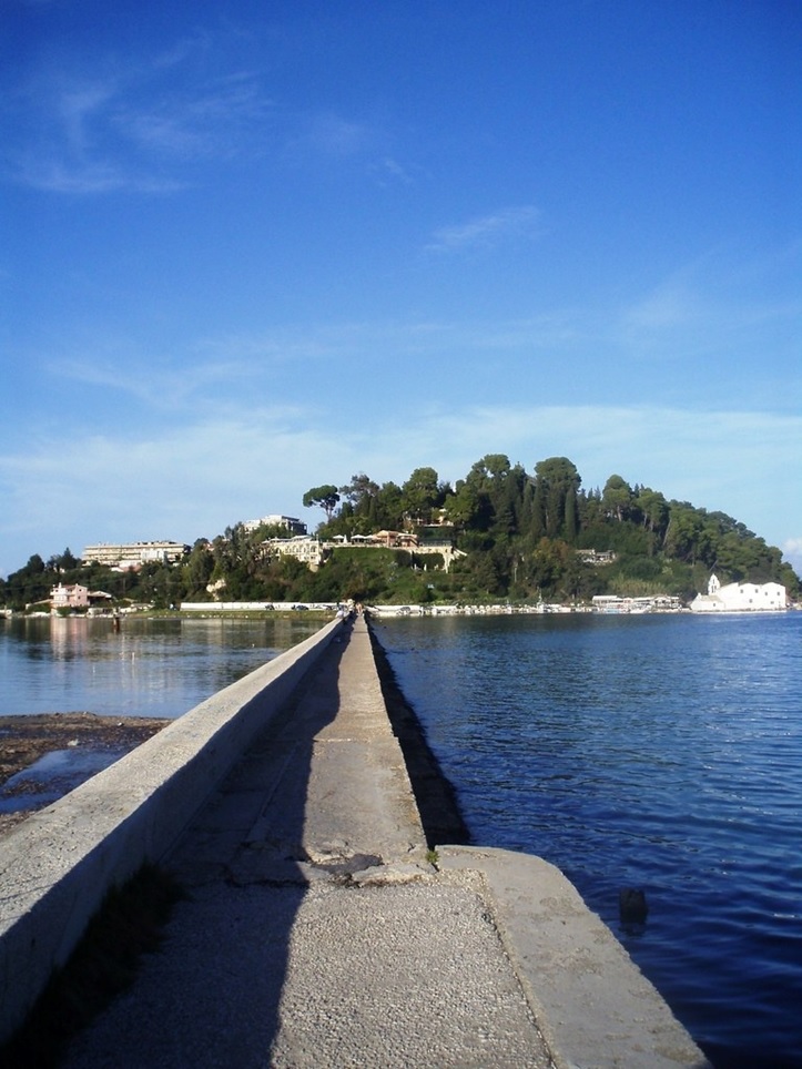 Corfù: dalle spiagge alle rovine, la più colorata delle isole greche 8 corfu 3