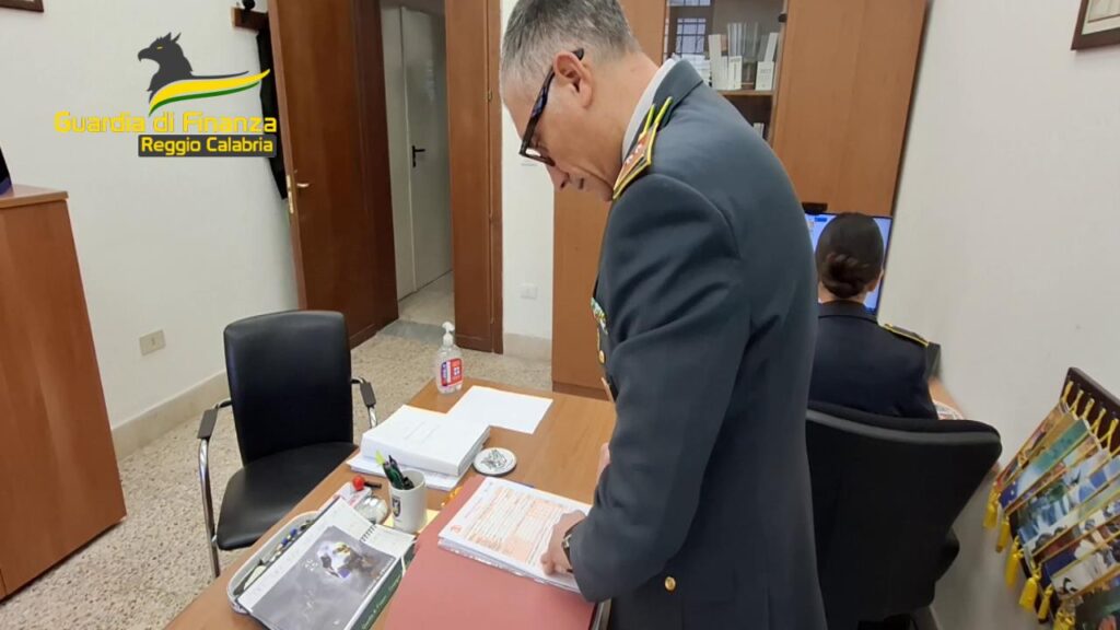 guardia di finanz areggio