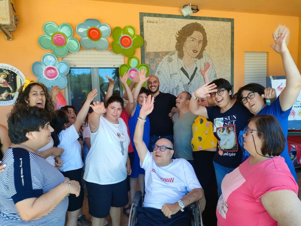Il Comune di Jonadi sostiene l’Associazione “Il Dono” con un mese di servizio mensa 4 image4