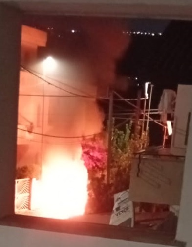 Auto in fiamme a Bivona, il racconto di quei momenti, mentre continuano le espressioni bipartisan di solidarietà 3 incendio auto bivona