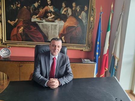 È crisi alla Provincia di Vibo Valentia: slavina politica si abbatte su L’Andolina, scaricato dai gruppi di centrodestra e centro 3 landolina