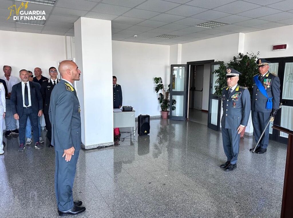 Cambio al vertice del Reparto Operativo Aeronavale della Guardia di Finanza della Calabria 4 05082025 082108 vs250804 002