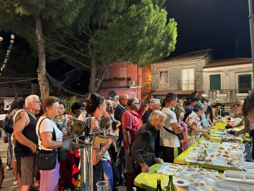 A Triparni una serata indimenticabile di luci, musica e sorrisi 7 1000044668