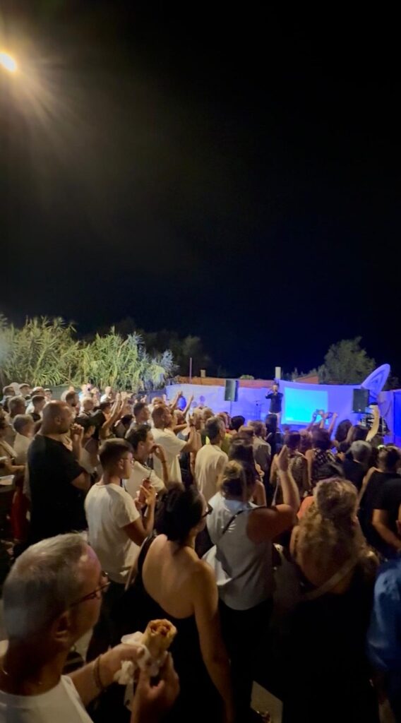 A Triparni una serata indimenticabile di luci, musica e sorrisi 5 1000044694