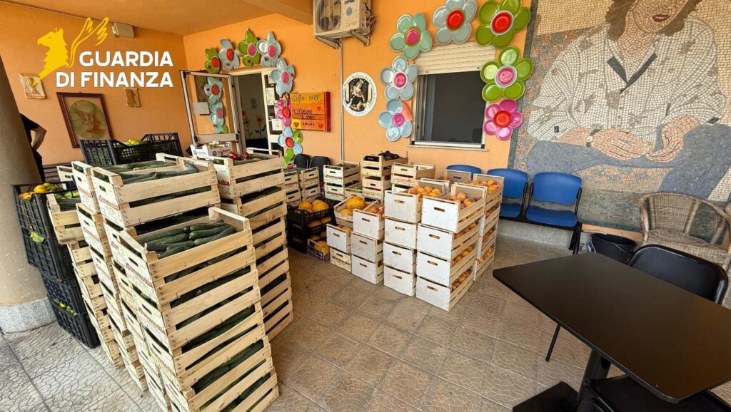 30082025 083959 Sequestro Frutta 2