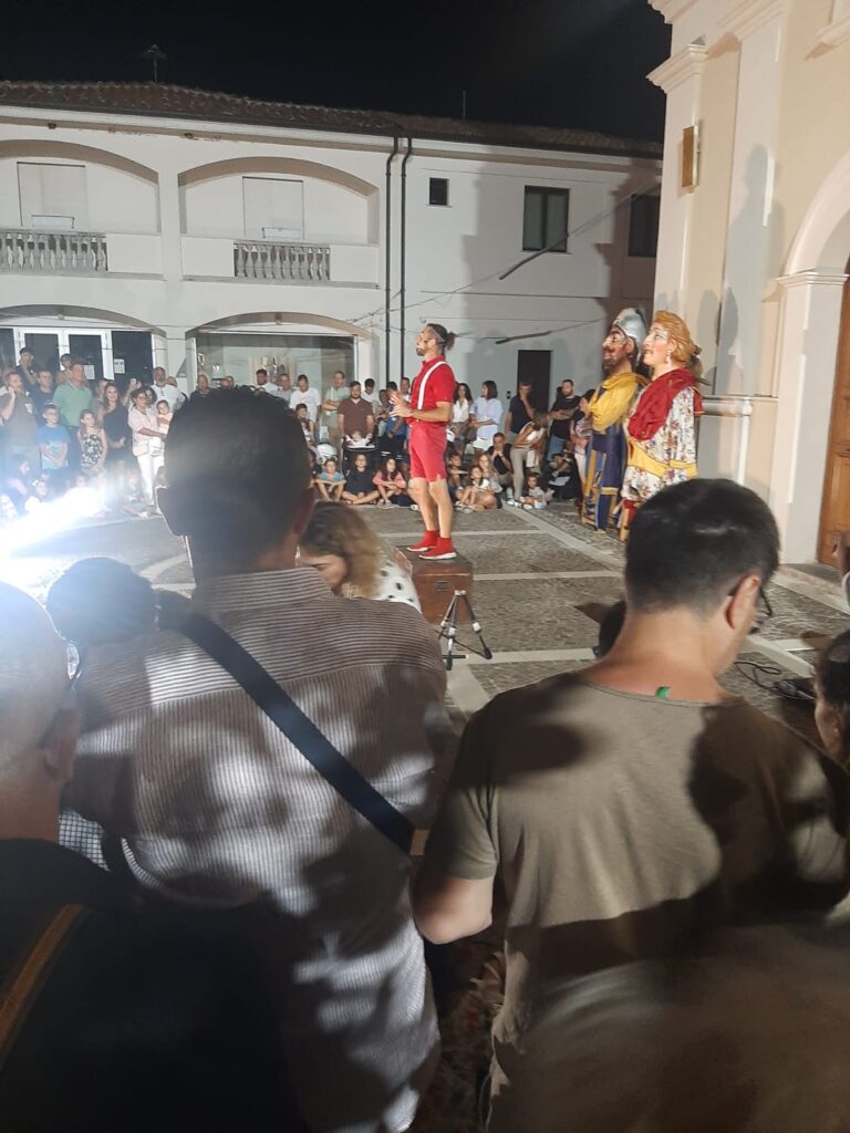 Tamburello Festival, a Zambrone un’edizione indimenticabile tra ritmi, tradizioni e cuore 6 5 Mister Sardella Show