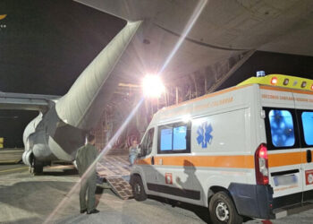 Volo salvavita dell’areonautica militare da Lamezia Terme a Bologna