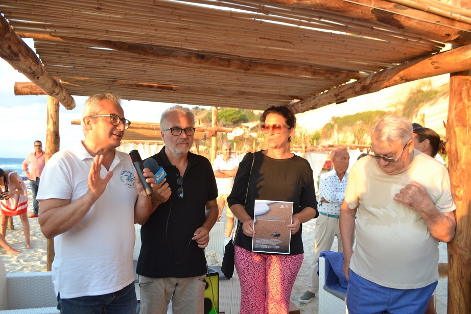 “L’eleganza che protegge il mare”, bellezza e sostenibilità ambientale con le opere del maestro Gerardo Sacco 4 DSC 0083