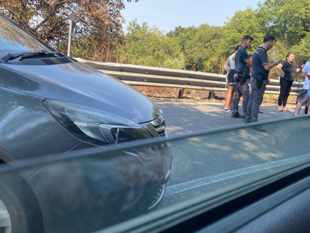Vibo Valentia, violento incidente lungo la SS18 verso Vibo Marina 3 IMG 20250813 WA0017