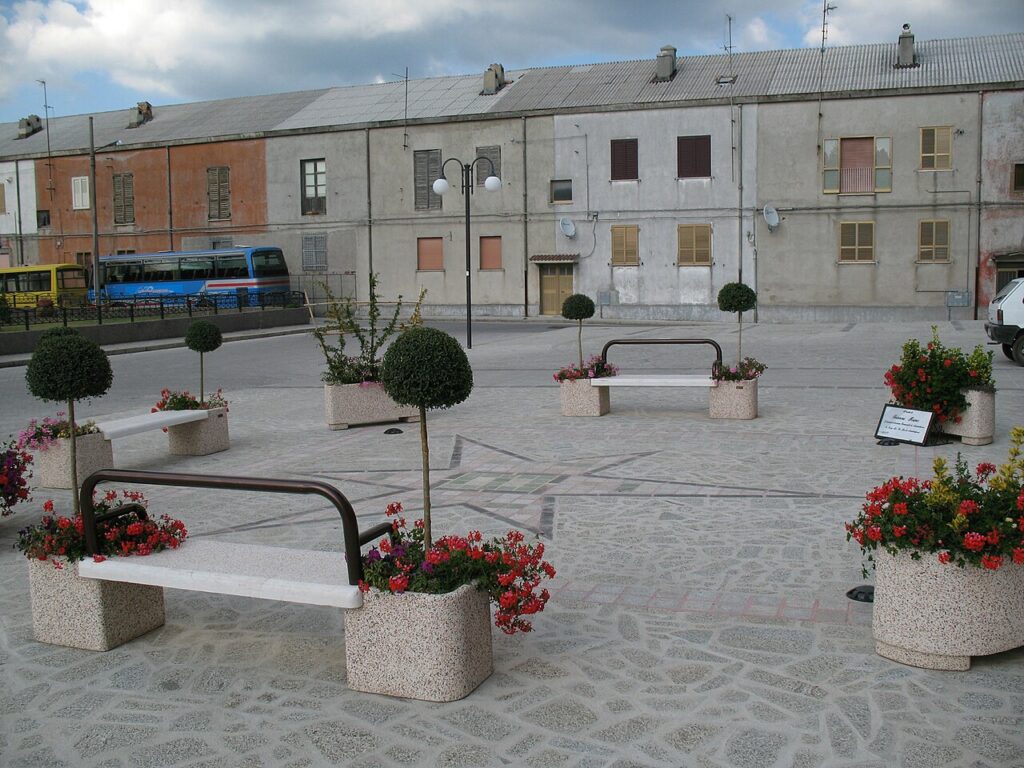 Nardodipace Piazza Municipio02