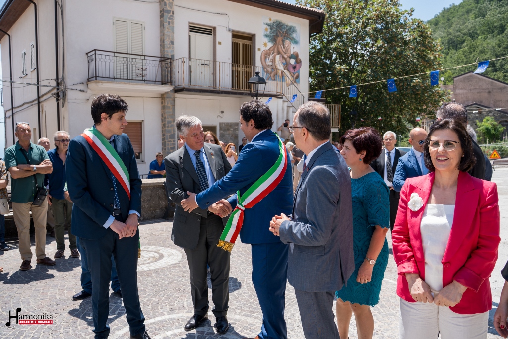 Calabria e Albania unite per nuova narrazione turistica investendo sull'entroterra 6 PLATACI PRESIDENTEALBANIA 2025 3