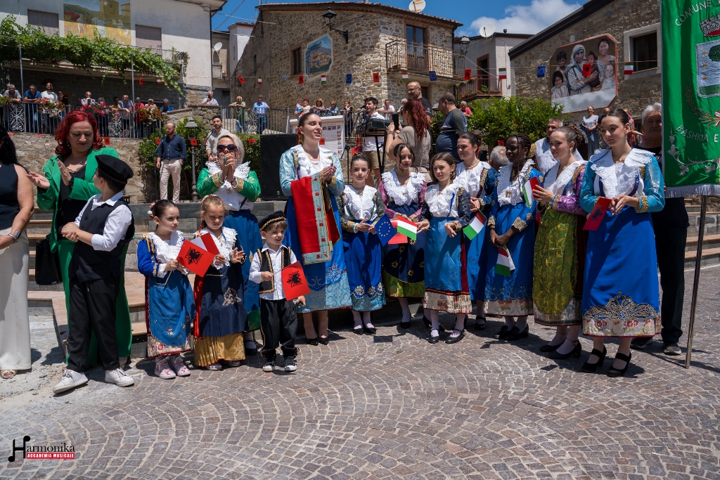Calabria e Albania unite per nuova narrazione turistica investendo sull'entroterra 7 PLATACI PRESIDENTEALBANIA 2025 4