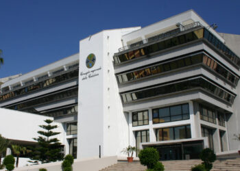 Alla ricerca dell’anti Occhiuto di sinistra. Lo strano gioco surreale che al momento propone solo gli “impossibili”!