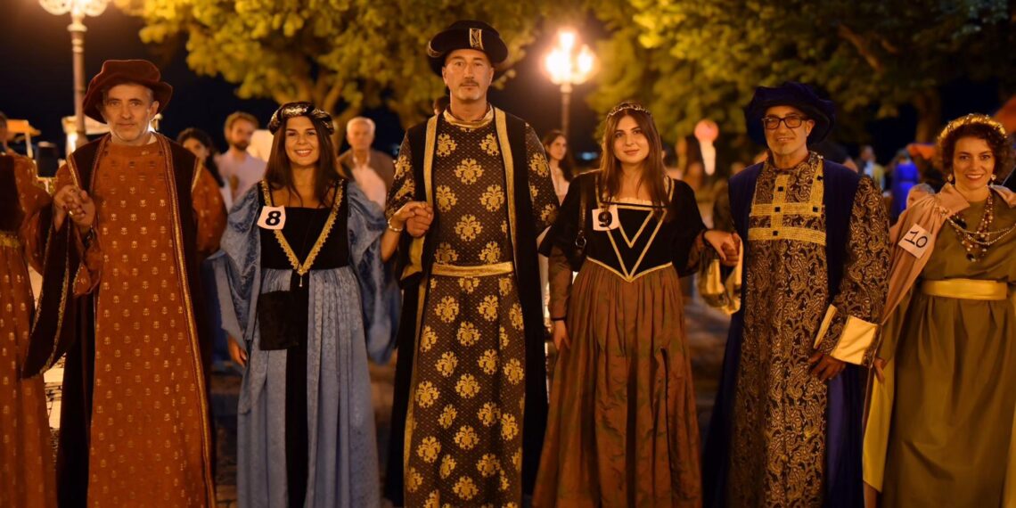 “La Castellana di Arena”: il Medioevo rivive nel segno di Ruggero I, della Contea di Arena e del Cammino del Normanno