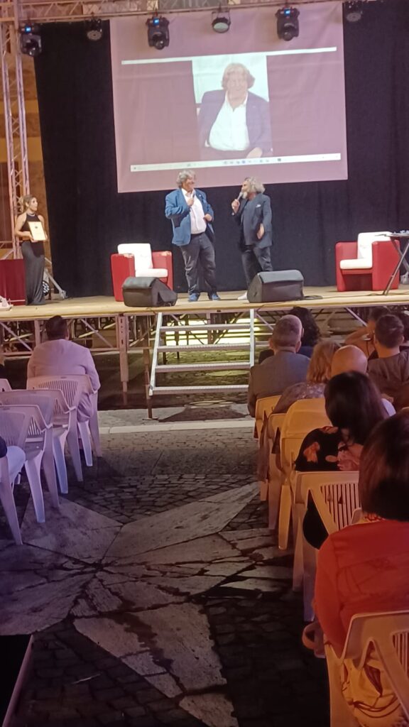 Celebrate le Eccellenze di Calabria con il Premio "Città di Arena" (VIDEO) 3 WhatsApp Image 2025 08 11 at 23.36.51 1
