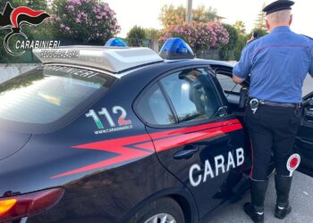 Carabiniere fuori servizio sventa un furto d’auto (VIDEO)
