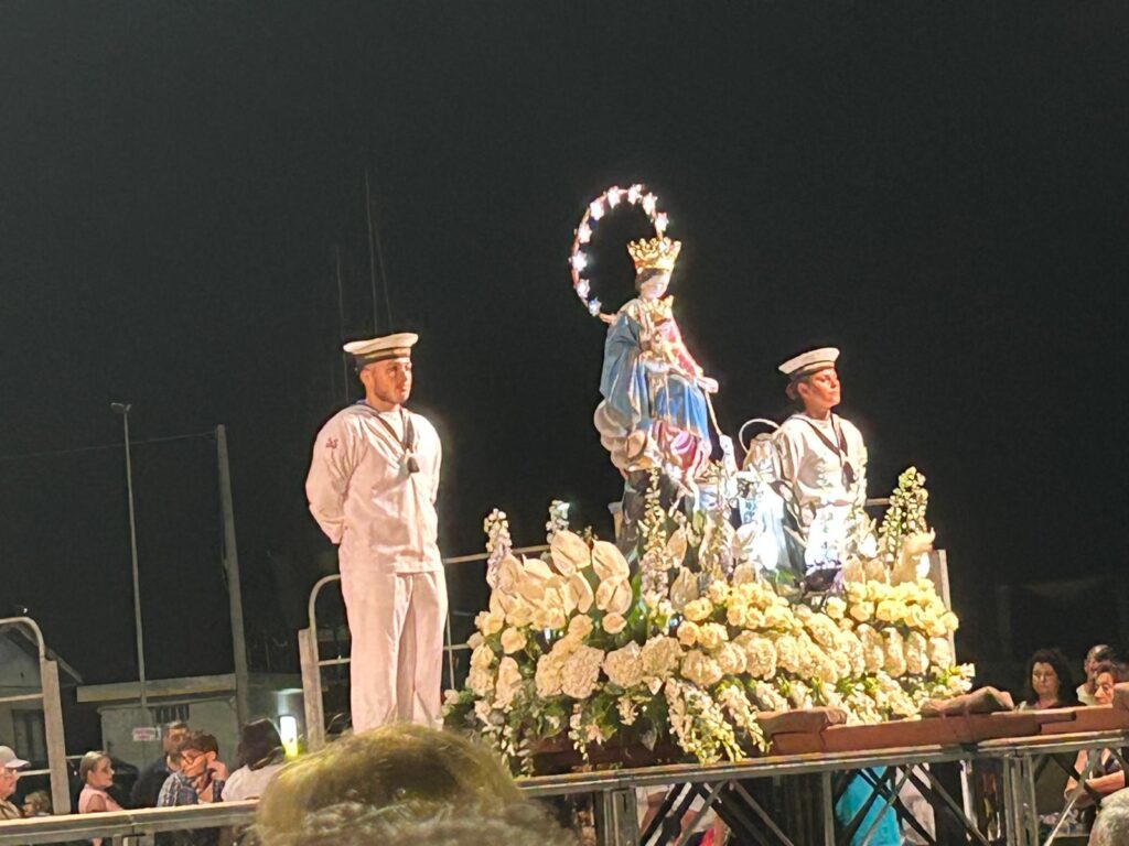Straordinaria partecipazione a Vibo Marina per i festeggiamenti della Patrona, Stella Maris (VIDEO) 8 WhatsApp Image 2025 08 17 at 23.22.41 1